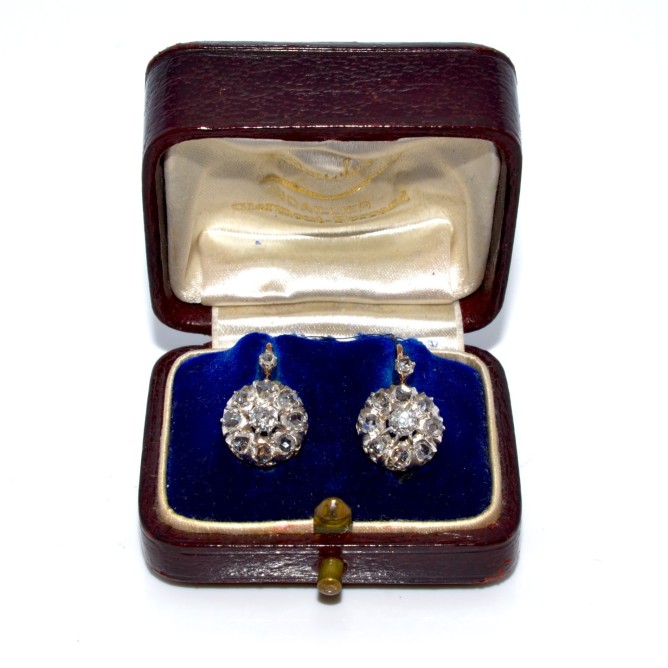 Boucles D'oreilles Dormeuses En Or 18 Carats - Paire Vintage, Sans Marque, Occasion