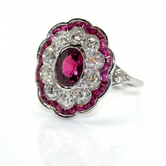 Engagement rings - Art-Deco Ruby and Diamond Cluster Ring, circa 1920