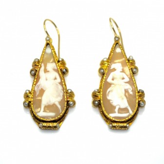 Antique jewelry - Cameo Antique Earrings