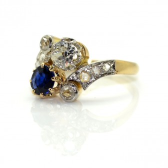 Antique jewelry - Diamond and Sapphire Toi et Moi Ring