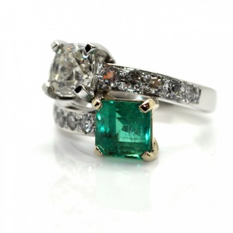 Engagement rings - Diamond and Emerald Toi et Moi Ring 