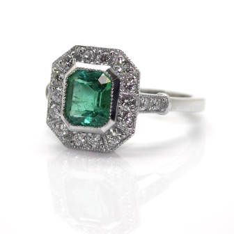 Engagement rings - Emerald and Diamond Ring 