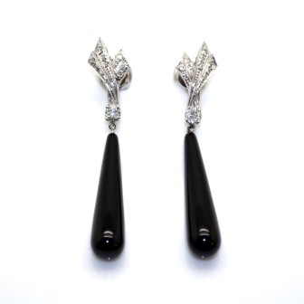 Antique jewelry - Diamonds and Onyx Art-Deco Pendant Earrings.