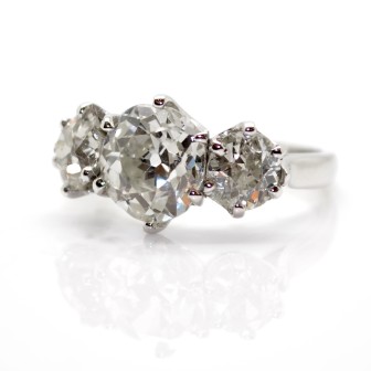 Engagement rings - Diamond Trilogy Ring 