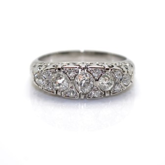 Antique jewelry - Art Deco Diamond Band Ring