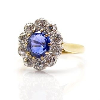 Jewelry creations - Diamond and Sapphire Pompadour Ring