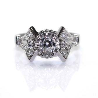 Antique jewelry - Diamond Solitaire Ring
