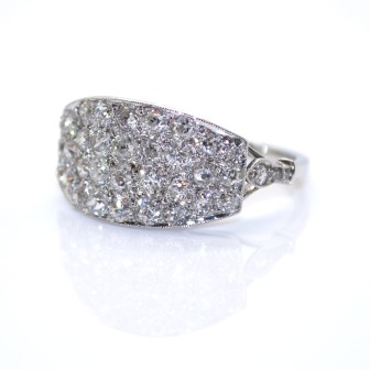 Engagement rings - Diamond Art-Deco Ring