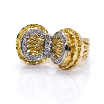 Engagement rings - Gold and Diamond Bow Ring