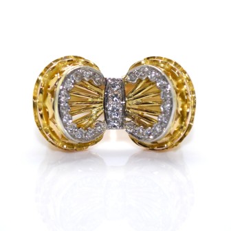 Antique jewelry - Gold and Diamond Bow Ring
