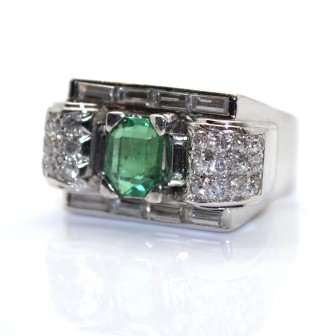 Antique jewelry - Art Deco Emerald and Diamond Ring