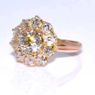 Antique jewelry - Daisy Diamond Ring