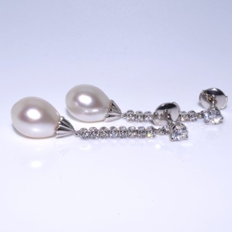 Antique jewelry - Diamond and Pearl Pendant Earrings
