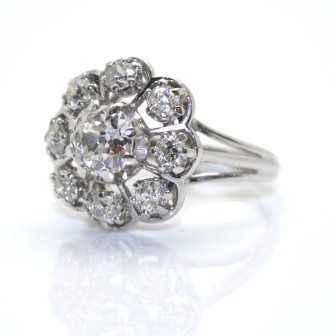 Antique jewelry - Diamond Daisy Ring