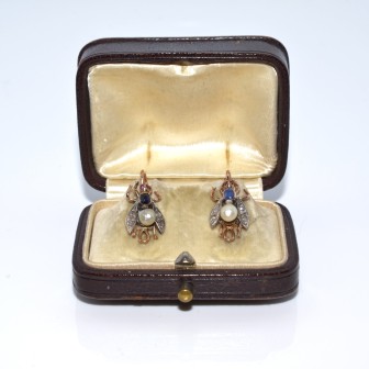Antique jewelry - Fly Diamond Earrings
