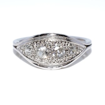 Antique jewelry - Diamond Art Deco Ring