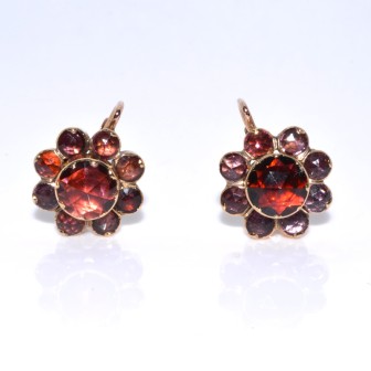 Antique jewelry - Garnet Dormeuses Daisy Earrings