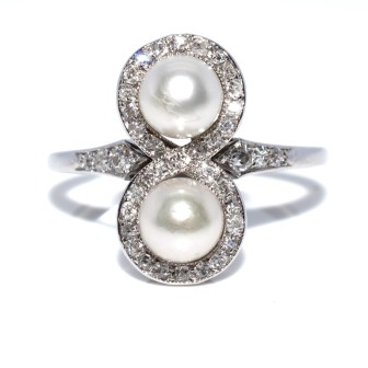 Antique jewelry - Diamond and Pearls Toi et Moi Ring