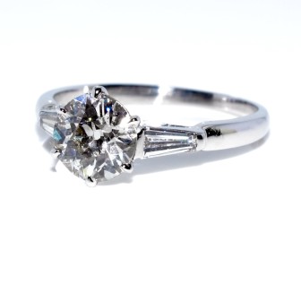 Engagement rings - Solitaire Diamond Ring