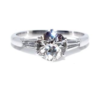 Engagement rings - Solitaire Diamond Ring