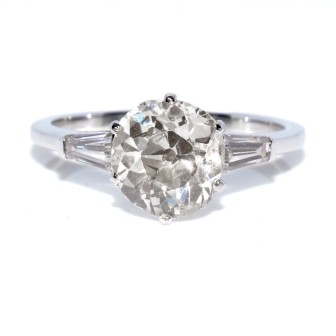 Engagement rings - Solitaire Diamond Ring