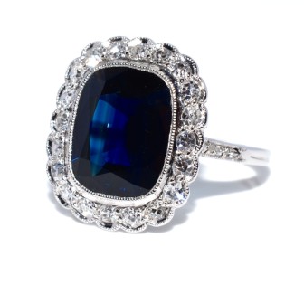 Antique jewelry - Art Deco Diamonds and Sapphire Cluster Ring