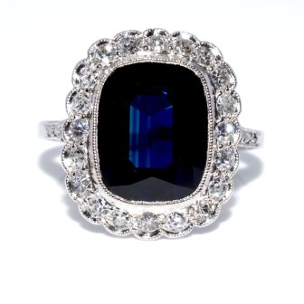 Antique jewelry - Art Deco Diamonds and Sapphire Cluster Ring
