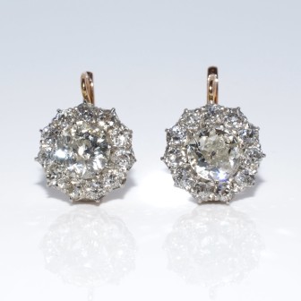 Antique jewelry - Dormeuses Daisy Diamond Earrings
