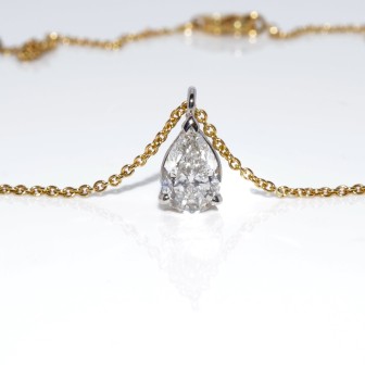 Antique jewelry - 1,01 carat Pear-cut Diamond Pendant
