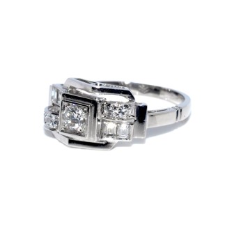 Antique jewelry - Art Deco Diamond Ring