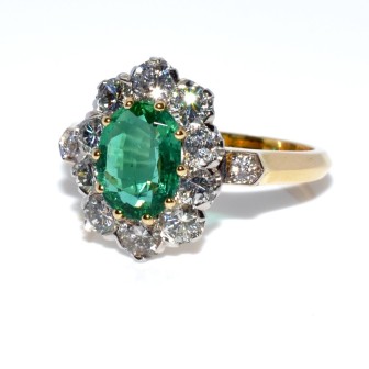 Engagement rings - Emerald Pompadour Ring