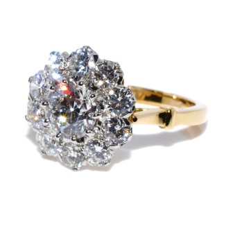 Engagement rings - Pompadour Diamond Ring 