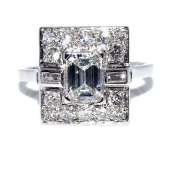 Antique jewelry - Art Deco Diamond Ring