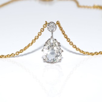 Antique jewelry - Pear-cut Diamond Pendant