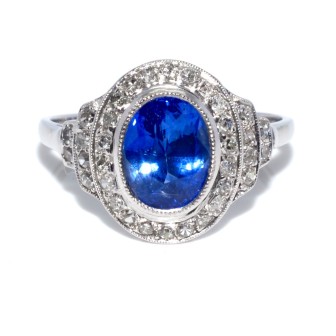 Antique jewelry - Art Deco Diamonds and Sapphire Cluster Ring