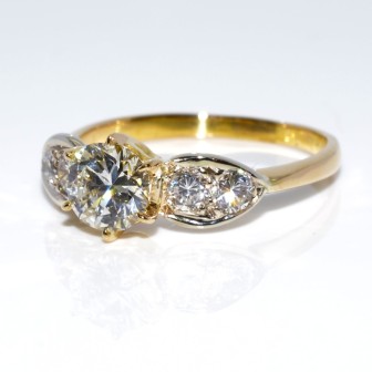 Engagement rings - Solitaire Diamond Ring