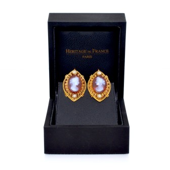 Antique jewelry - Cameo Antique Earrings