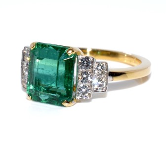 Engagement rings - Emerald and Diamond Ring