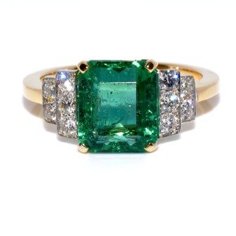 Engagement rings - Emerald and Diamond Ring