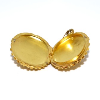 Antique jewelry - Antique Locket Picture Pendant 