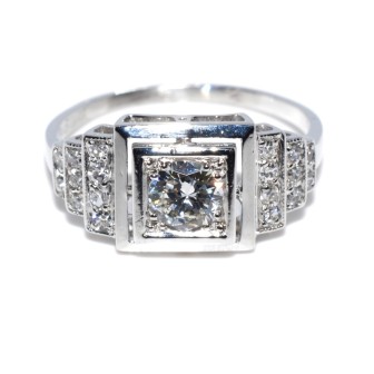 Antique jewelry - Art Deco Diamond Ring