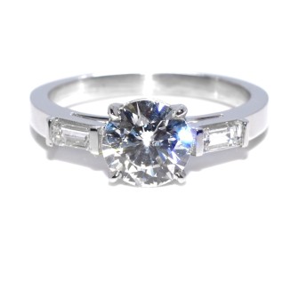 Engagement rings - Solitaire Diamond Ring