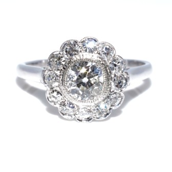Antique jewelry - Art Deco Diamond Cluster Ring