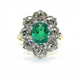 Engagement rings - Pompadour Colombian Emerald and Diamonds Ring